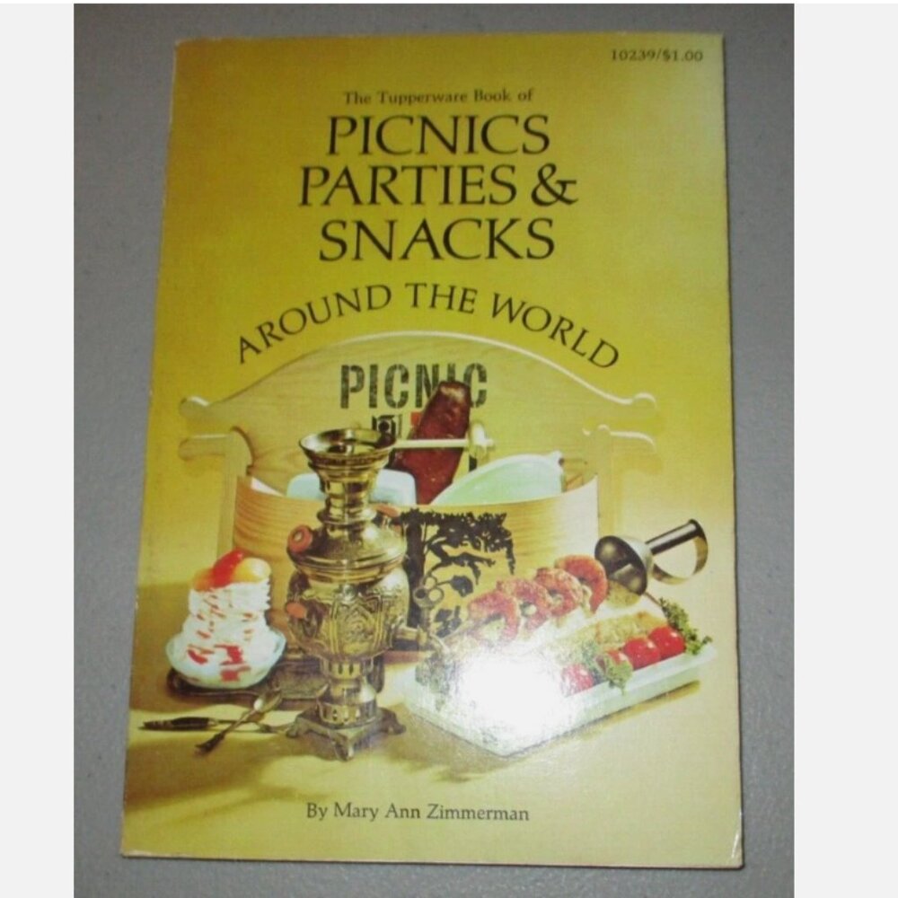 Vintage 1967 Cookbook Tupperware Book of Parties and Snacks Around the World